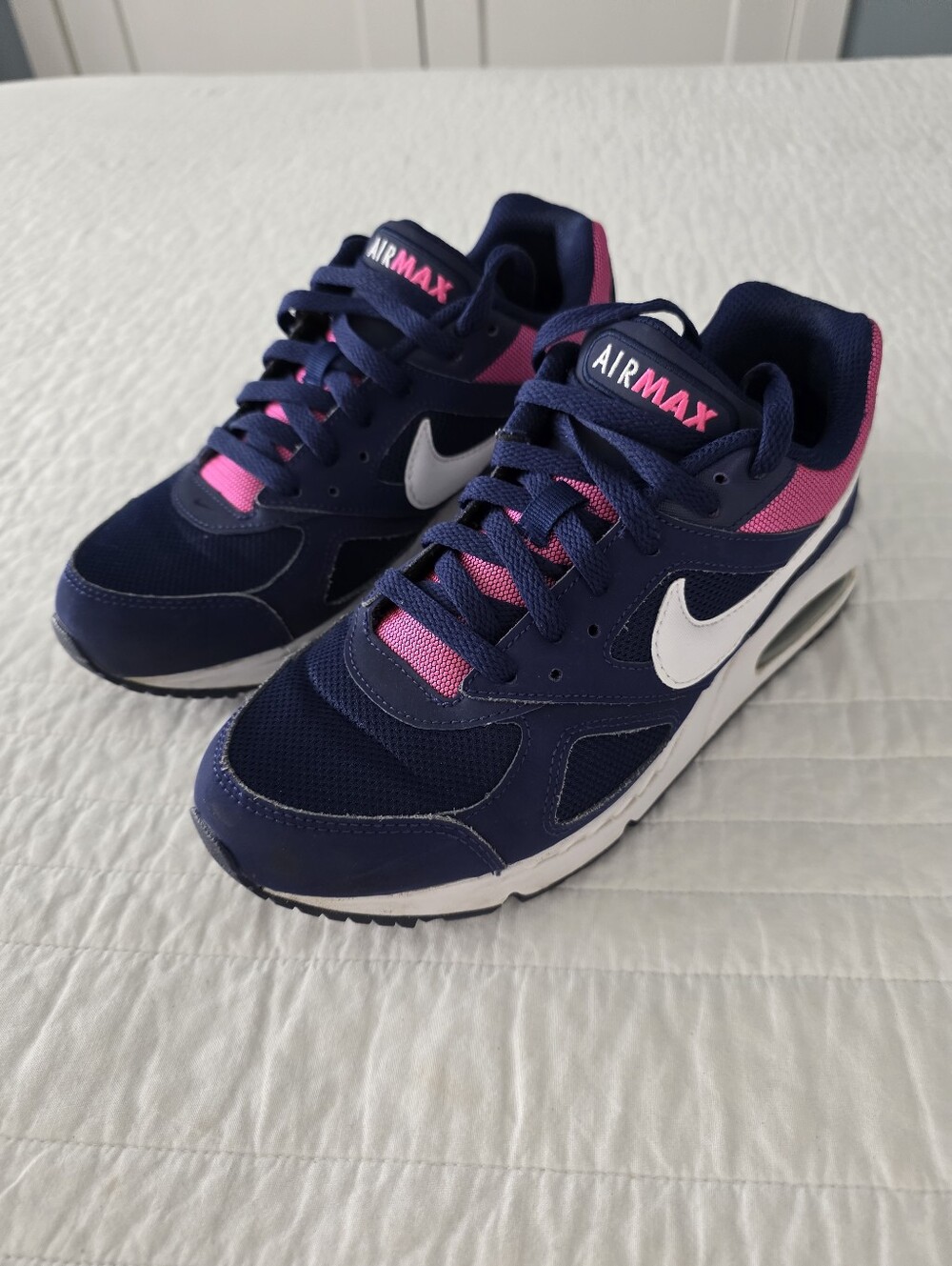Nike Air Max Navy and Pink Athletic Sneakers Womans 8.5 - Picture 2 of 14